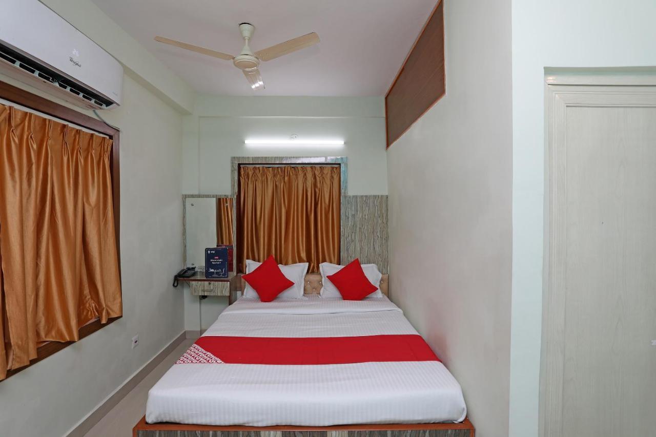Hotel Oyo 17187 Urban Casa Kalkutta Exterior foto